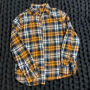 Men’s Large (slim fit) American Eagle flannel shirt in orange pattern